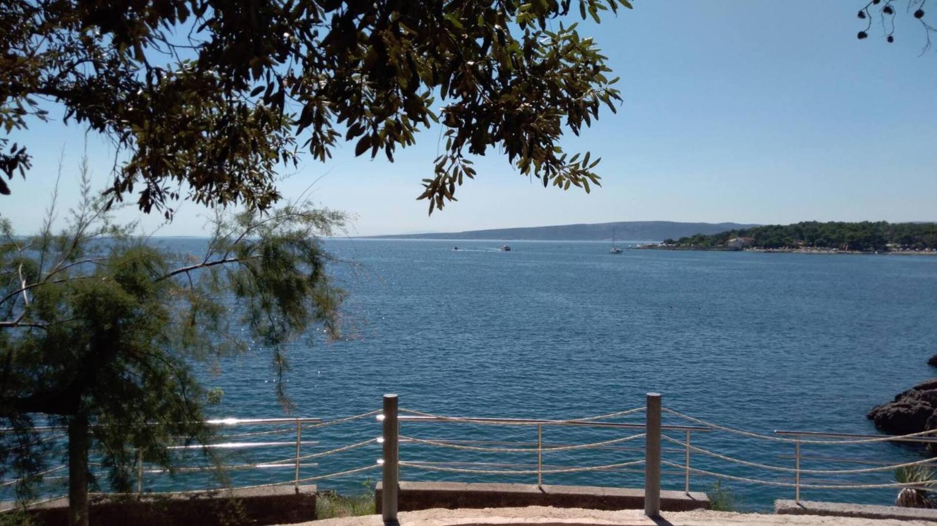 Guest House Helena Close To Beach คิร์ก ภายนอก รูปภาพ