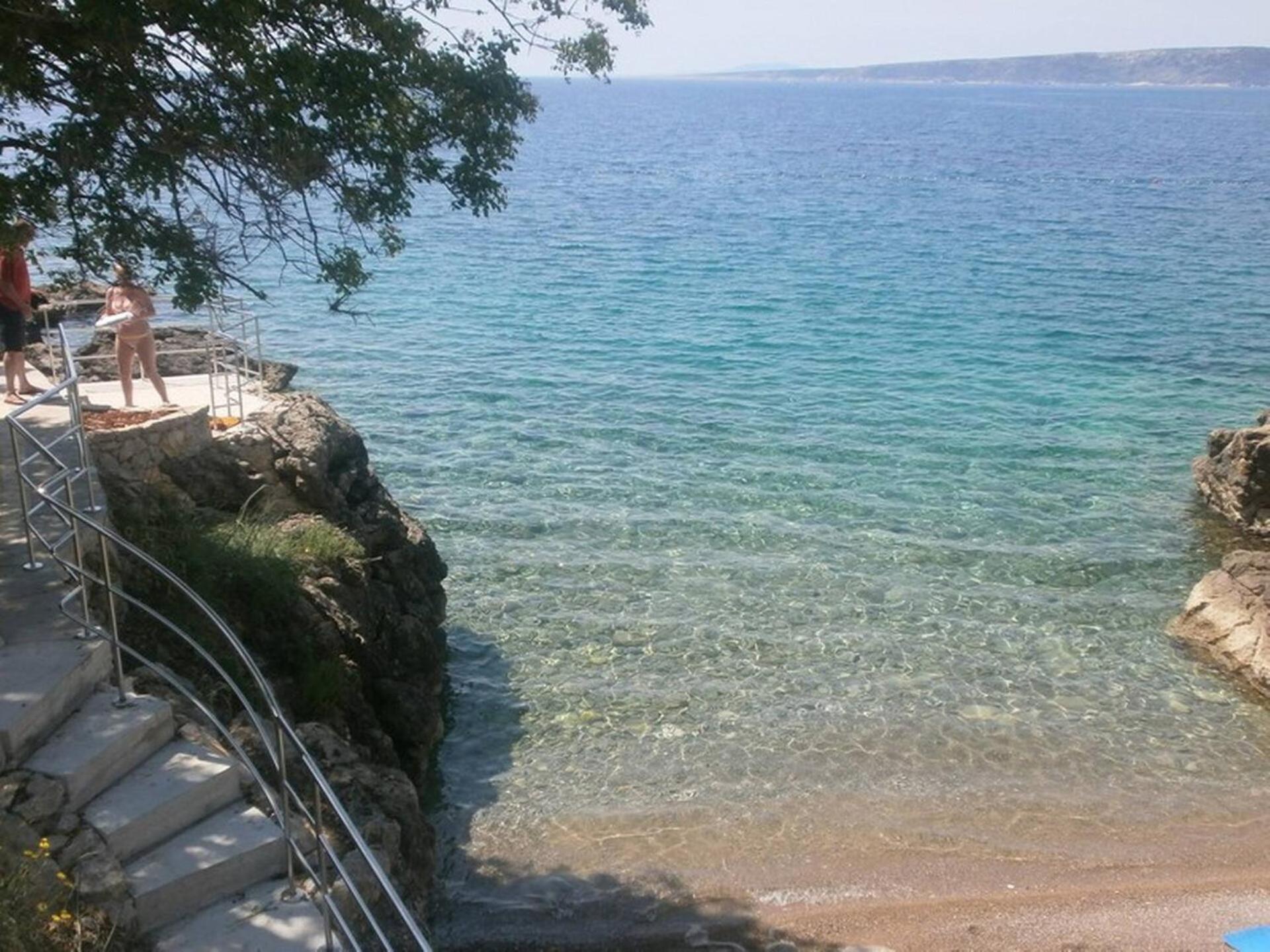 Guest House Helena Close To Beach คิร์ก ภายนอก รูปภาพ
